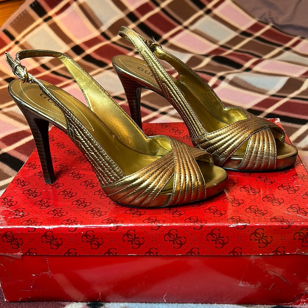 Guess Gold Heel, Size 6